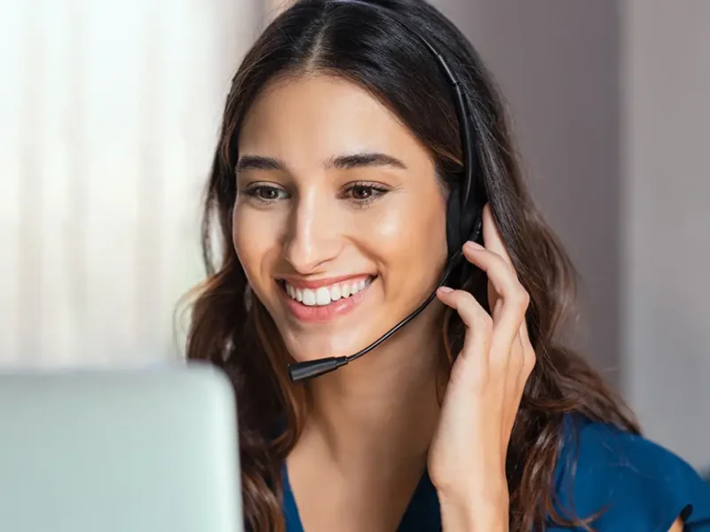 Franchise answering service with UK-based virtual receptionists providing consistent brand experience across multiple franchise locations 24/7